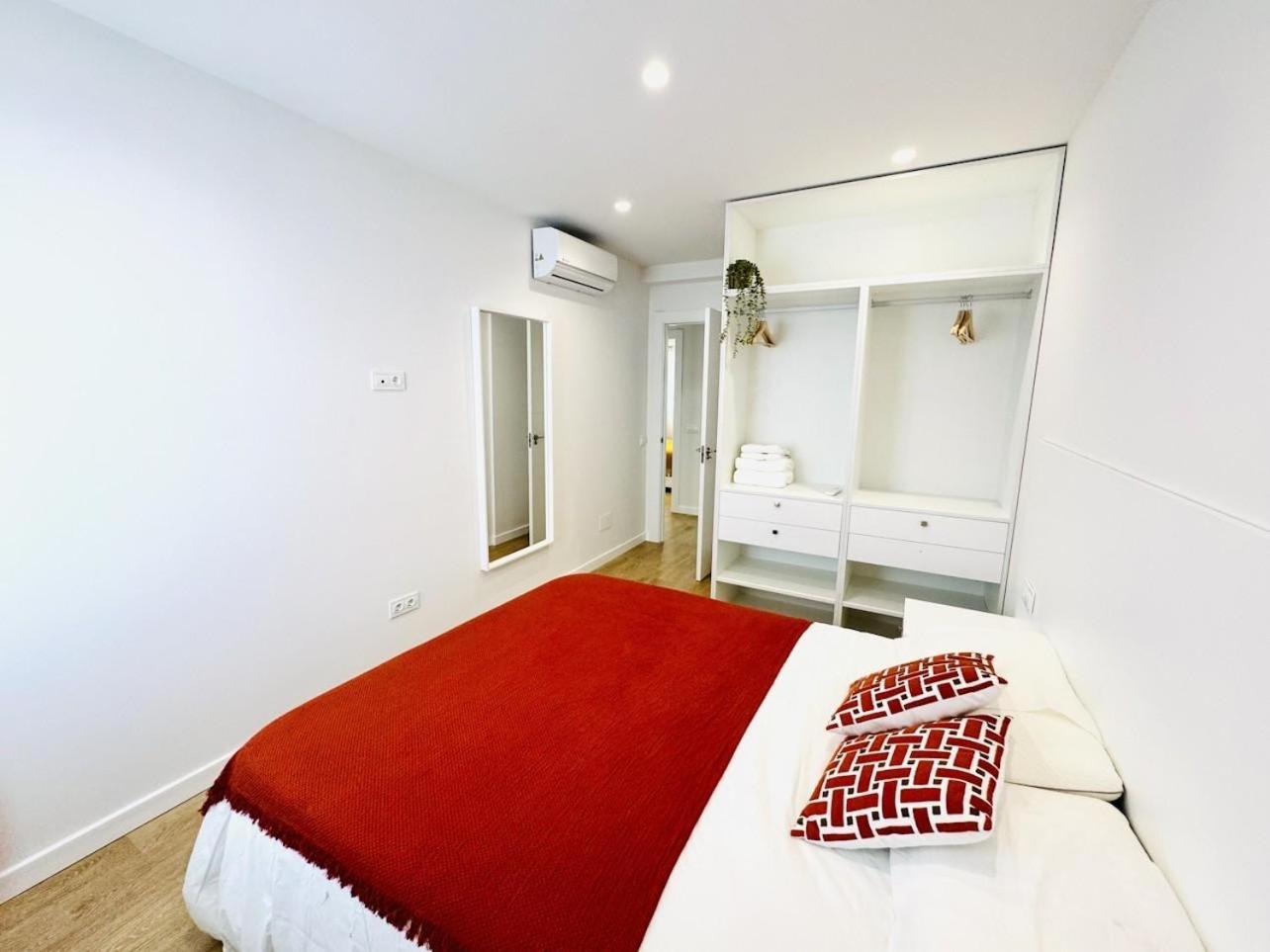 Family Apartment In The Malaga City Center Exteriér fotografie